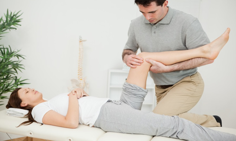 Should I See a Physio, a Chiropractor or an Osteopath for My Pain?